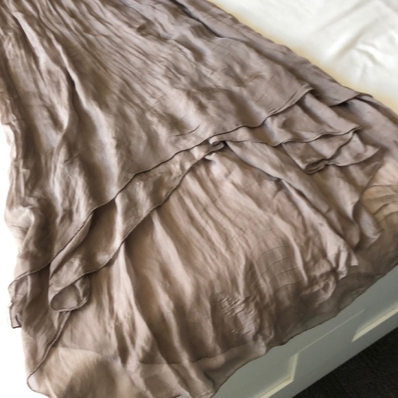 High low dress - Picture 3 of 3